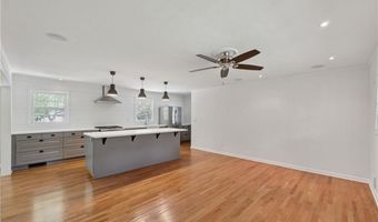 345 Meadow Dr, Alpharetta, GA 30009