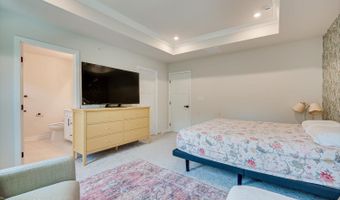 220 Anchor Way 3820, Aberdeen, NJ 07721