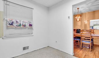 61 Bittern Ln, Bayville, NJ 08721