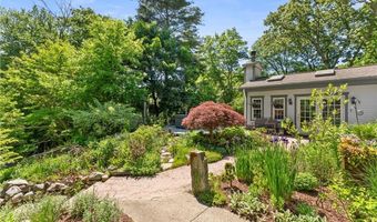 107 Spring Grove Rd, Glocester, RI 02814