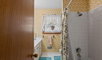 4038 S Goshen Lake Dr, Augusta, GA 30906