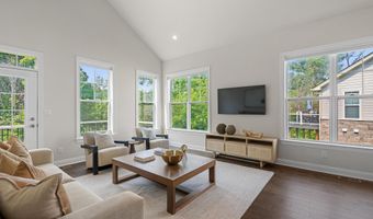 3048 N Spurway Dr, Ann Arbor, MI 48105