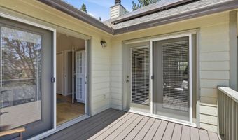 215 Piedmont Dr, Ashland, OR 97520