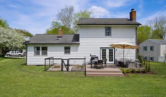 715 Marbury Dr SE, Ada, MI 49301