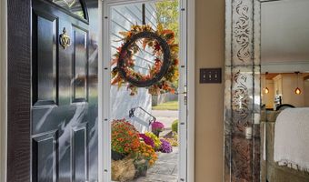 690 Garnette Rd, Akron, OH 44313