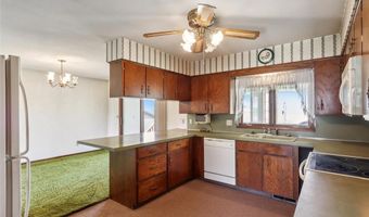 71 Railroad St, Atkins, IA 52206