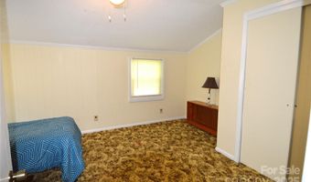 1108 Pine Hill Rd, Asheboro, NC 27205