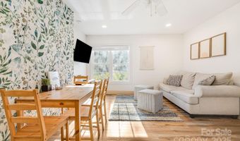 14 Primrose Ln, Asheville, NC 28805