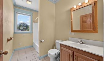 646 S Country Estates Ln, Bloomfield, IN 47424