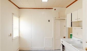1017 S 5th St, Atchison, KS 66002