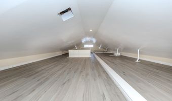 7655 E Silver Dollar Ln, Anaheim, CA 92808