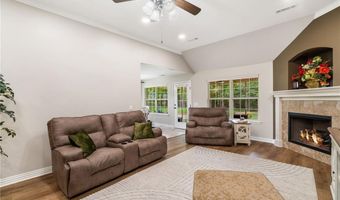 32 Magrath Cir, Bella Vista, AR 72715