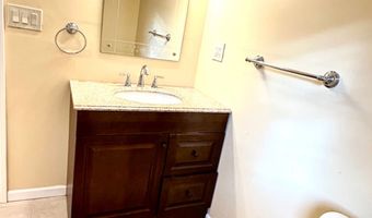 11 Fernwood Rd, Avon, CT 06001