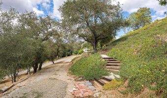 2557 Live Oak Park Rd, Fallbrook, CA 92028