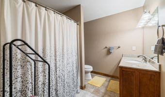 410 Emmett St 93, Bristol, CT 06010