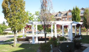 2806 Barclay Way, Ann Arbor, MI 48105
