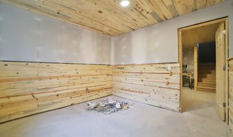 951 Swede Lake Trl SW, Backus, MN 56435