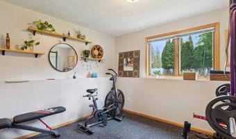 4170 Riverview Dr, Alma, MI 48801