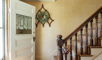 129 Miller St, Belfast, ME 04915