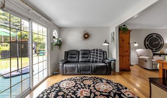 75 Jordan Rd, Amherst, NY 14221