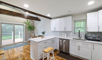 11 Potomac Ln, Albrightsville, PA 18210