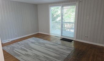 31 Lakeside Dr, Hopkinton, RI 02832