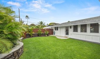 121 Kaha St, Kailua, HI 96734