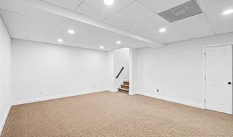 3085 Walnut Creek Dr, Alpharetta, GA 30005