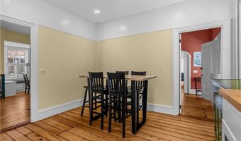 58 Second St, Newport, RI 02840