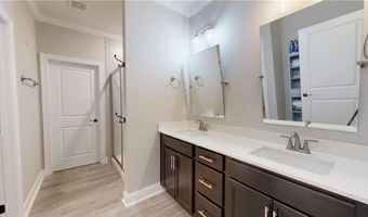 574 GREY OAK Cir, Auburn, AL 36830
