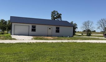 112 E Dade 22, Arcola, MO 65603