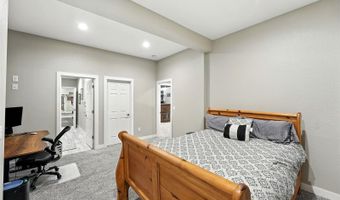 18541 W 93rd Pl, Arvada, CO 80007