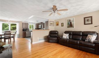 18 Jade Rd, Coventry, RI 02816