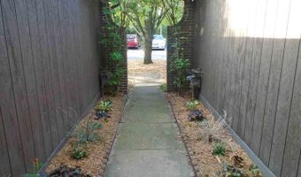 2547 Meade Ct, Ann Arbor, MI 48105