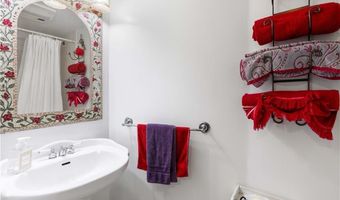 30 Loring Rd, Bristol, RI 02809