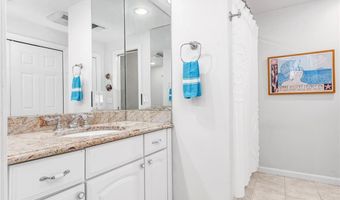 94 Greening Ln, Cranston, RI 02920
