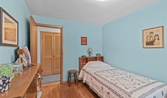 26 Lloyd Dr, Coventry, RI 02816