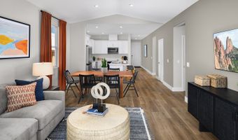 2451 MIDNIGHT Ln, Santa Rosa, CA 95403