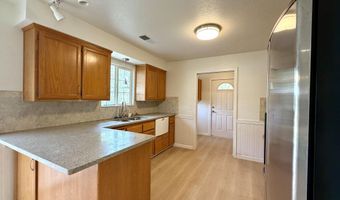 17228 China Gulch Dr, Anderson, CA 96007
