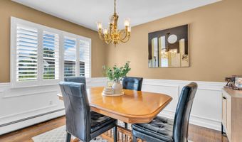 728 Neptune Ave, Beachwood, NJ 08722