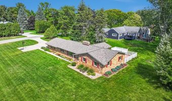 4403 W Riverview Dr, Alma, MI 48801