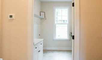 606 B Parkwood Dr, Anderson, SC 29625