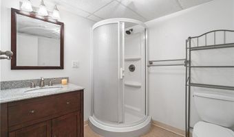 611 11th St SW, Austin, MN 55912