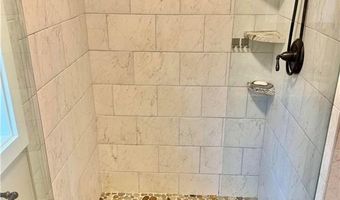 20 Robert Ave, Warwick, RI 02818