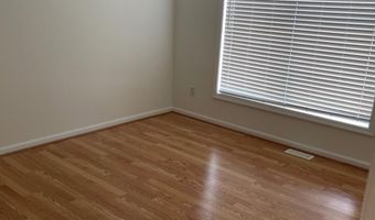 17 WHITE CRANE Dr, Berlin, MD 21811