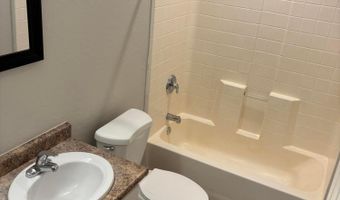 528 E Navajo Ave Apt 3, Apache Junction, AZ 85119