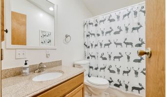 91589 DEARBORN ISLAND Rd, Blue River, OR 97413