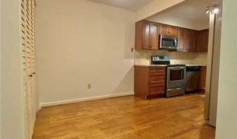 1148 Riverbend Club Dr SE, Atlanta, GA 30339
