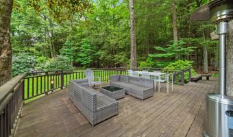 58 W Redding Rd, Danbury, CT 06810