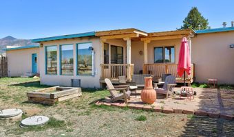 2 Latilla Ln, Arroyo Seco, NM 87514